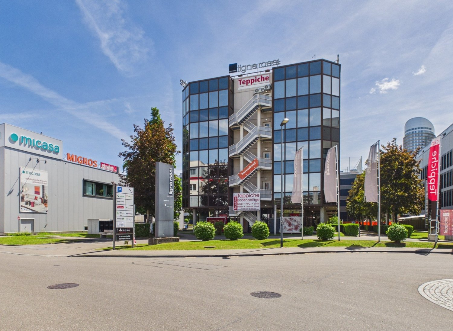 1766m² commercial