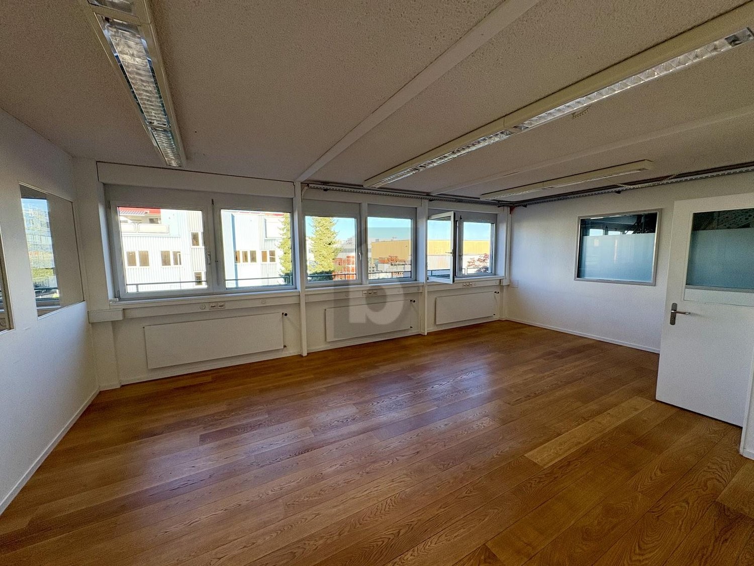 204m² ufficio, foto 4 di 4