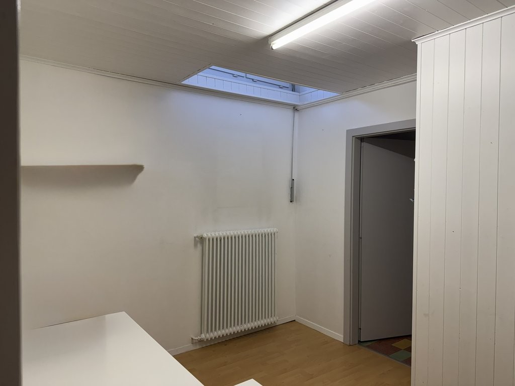 100m² Gewerbe, Foto 3 von 7