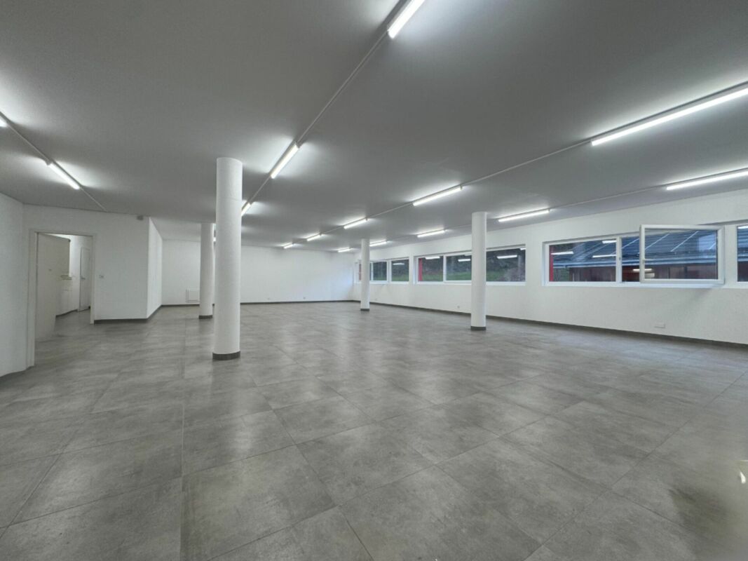 156m² Büro, Foto 3 von 10