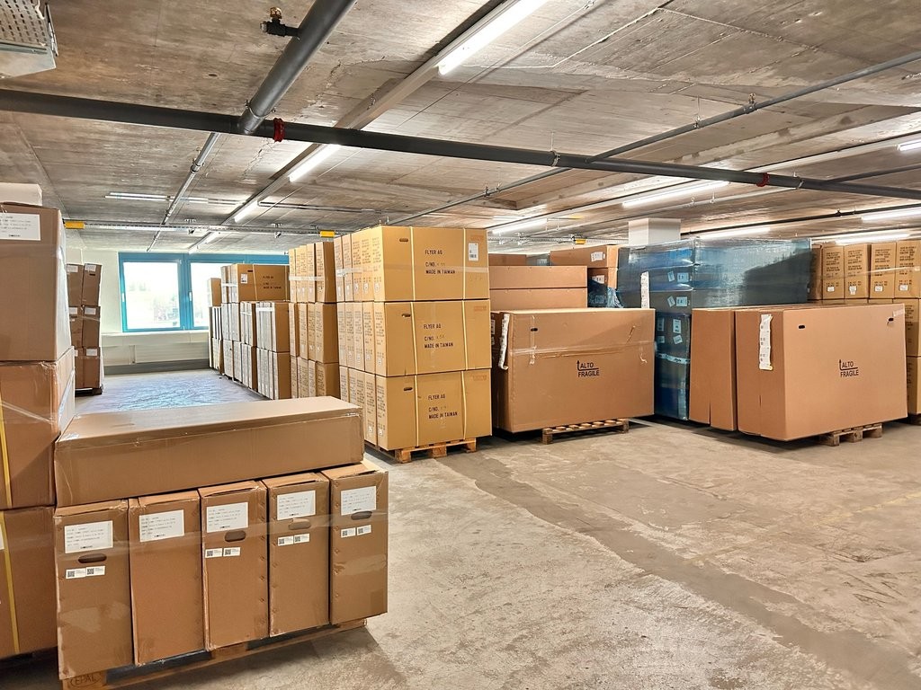 1376m² storage room, Foto 3 von 7