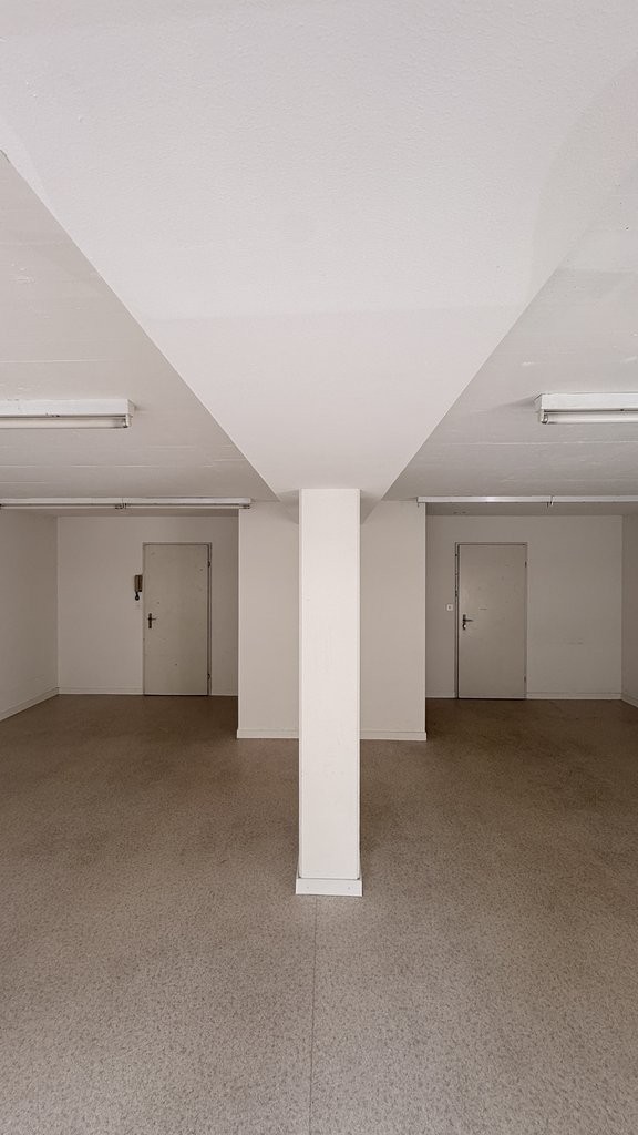 101m² commercial