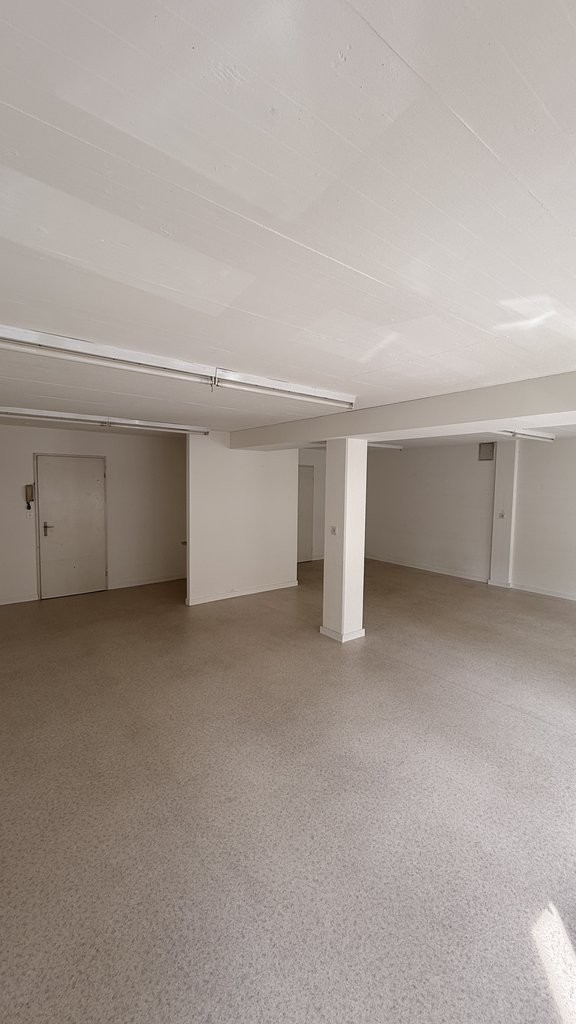 101m² commercial