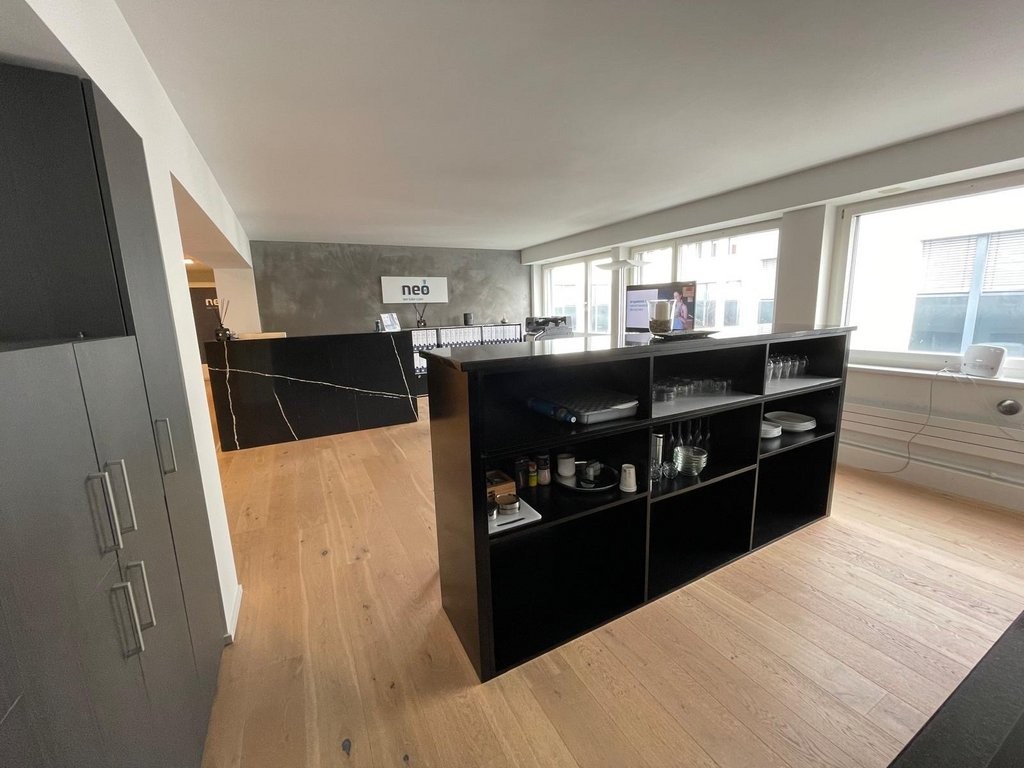 157m² office