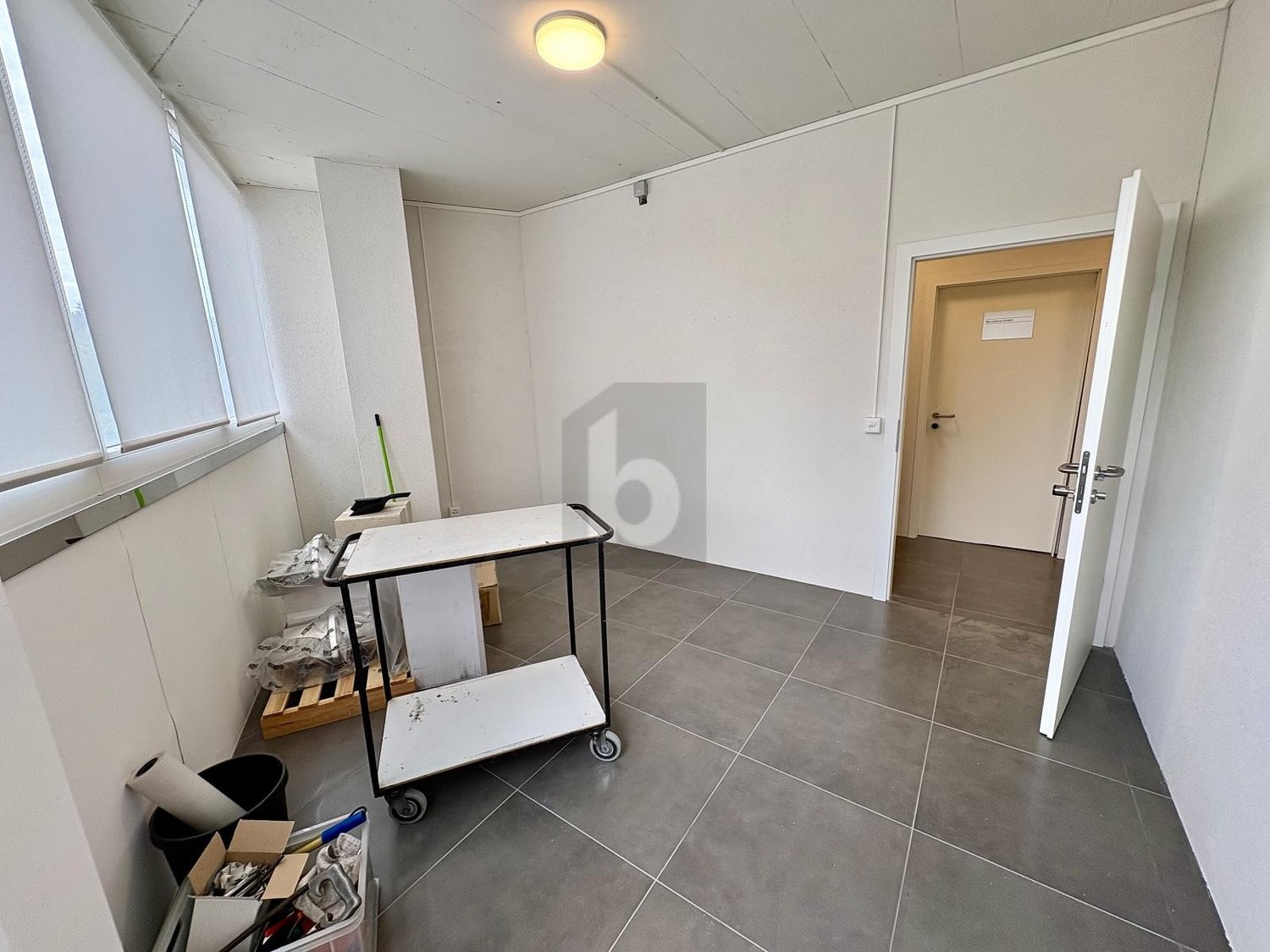 15m² office