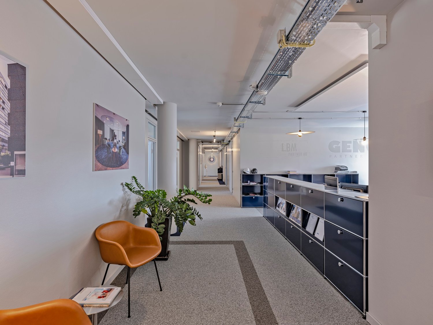 244m² office