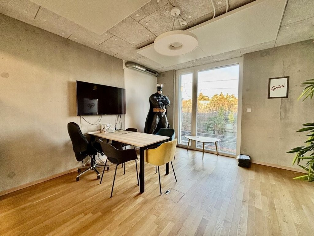 305m² Büro, Foto 4 von 8