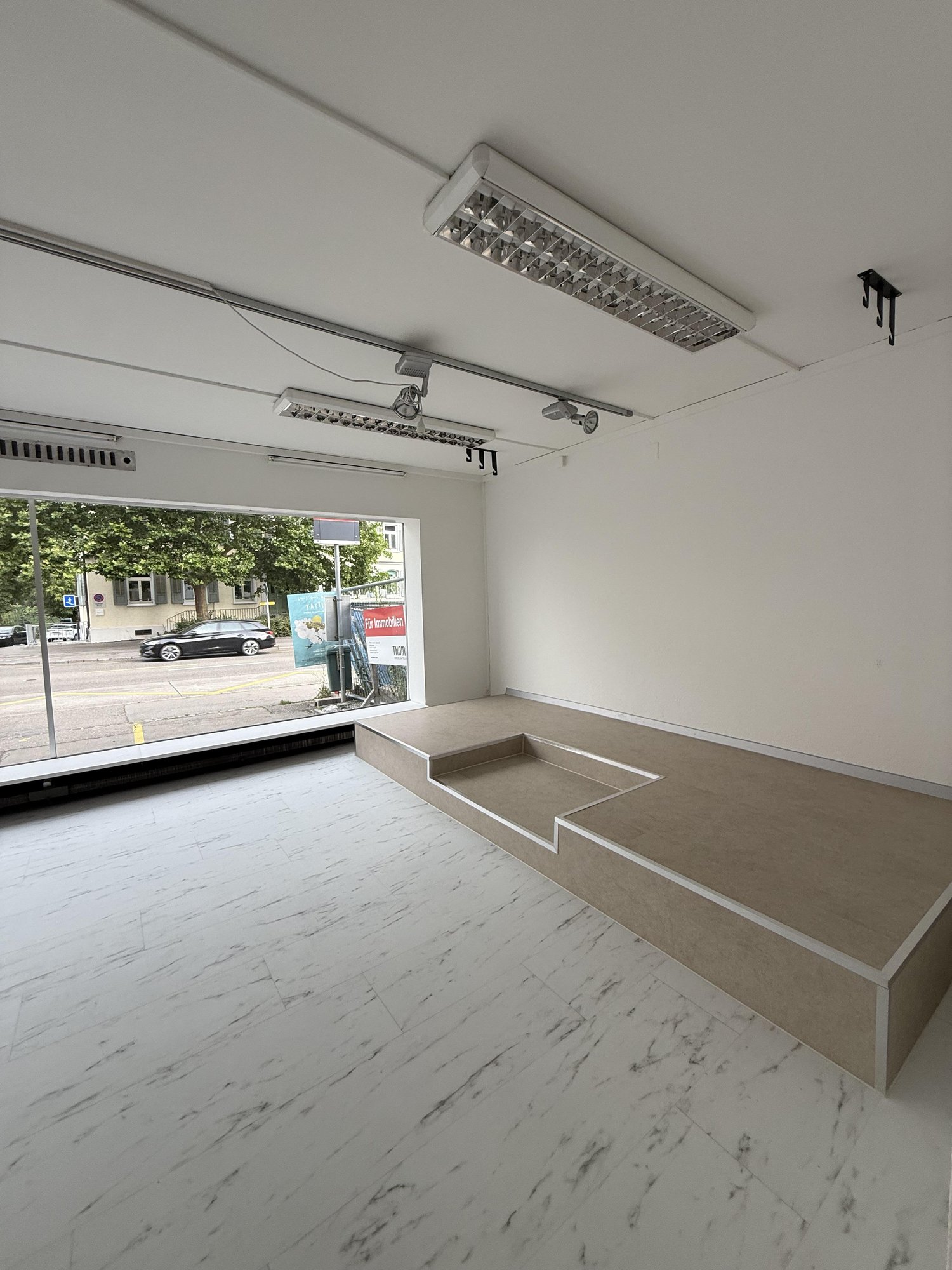 176m² shop, Foto 8 von 10