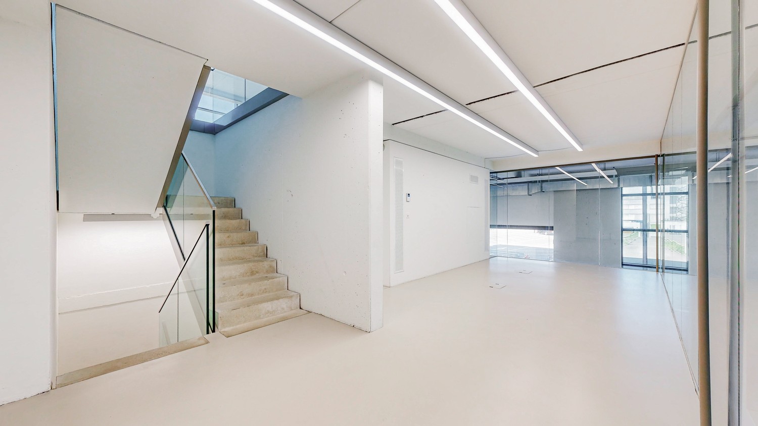 1050-5770m² commerciale, foto 7 di 10