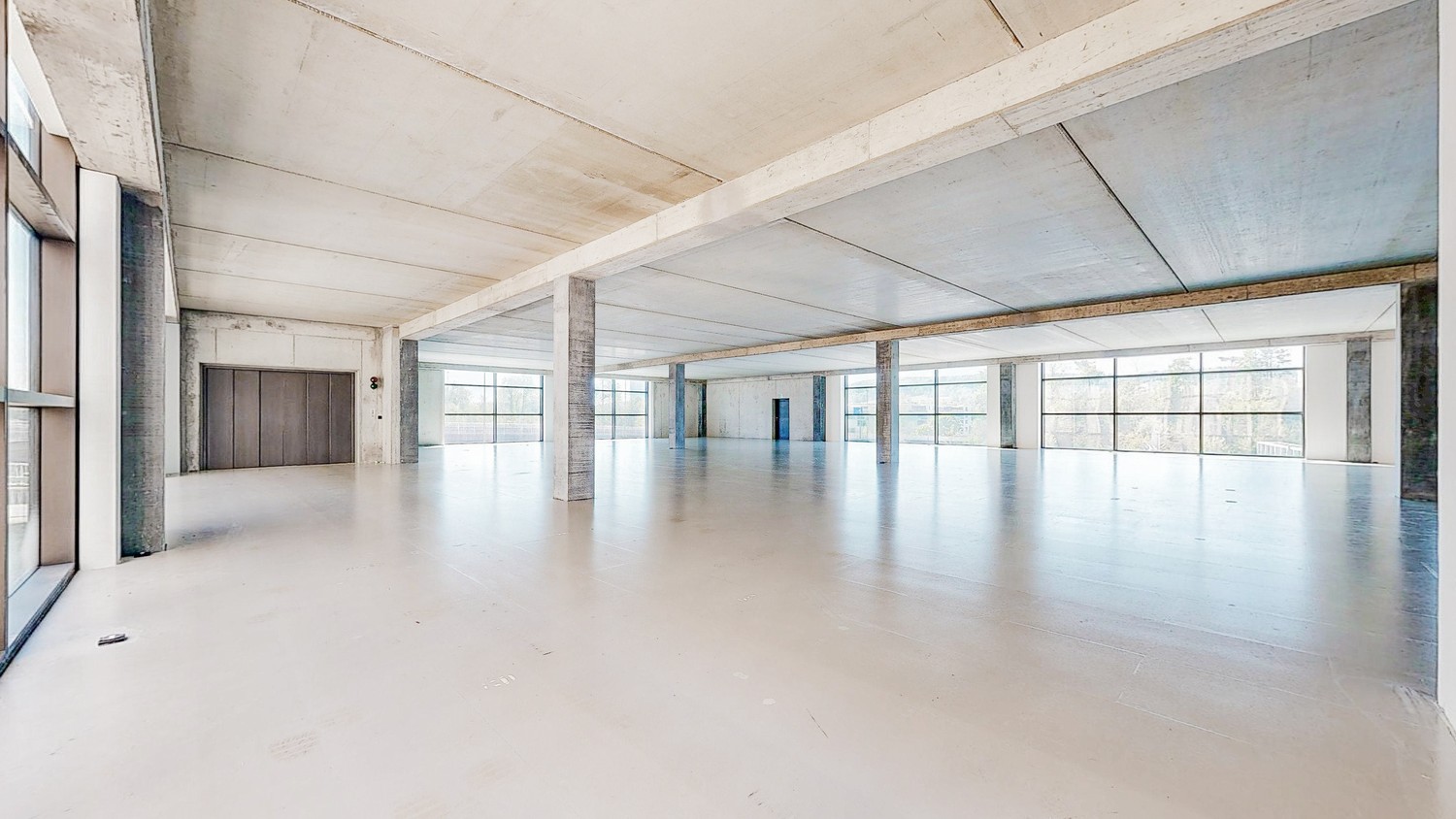 1050-5770m² commerciale, foto 6 di 10