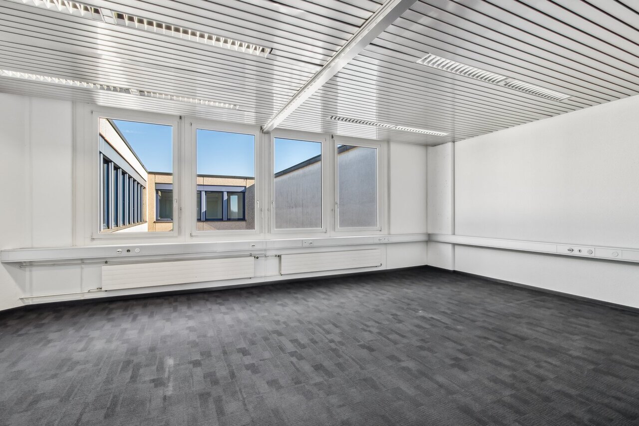 960m² office, Foto 7 von 10