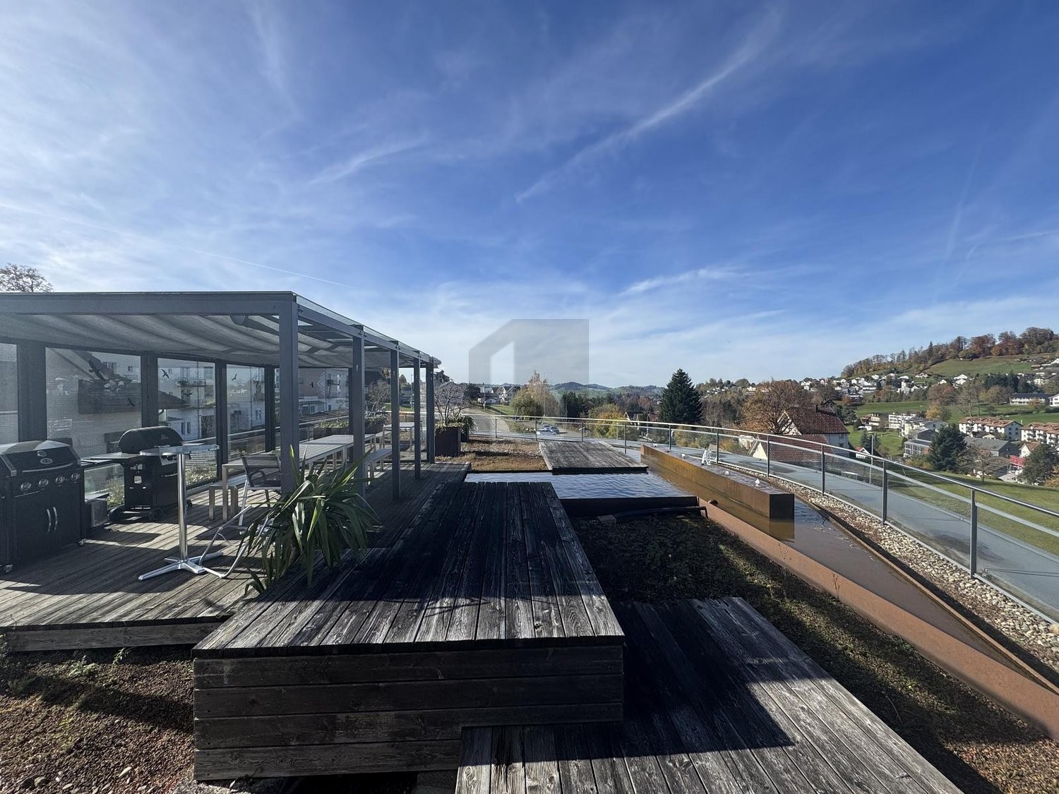 84m² office