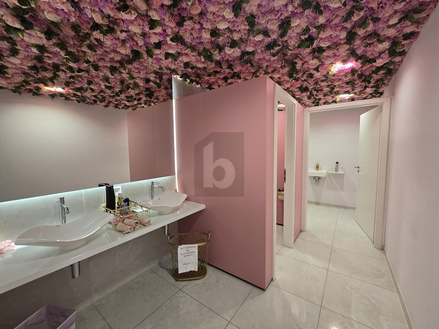 230m² Laden