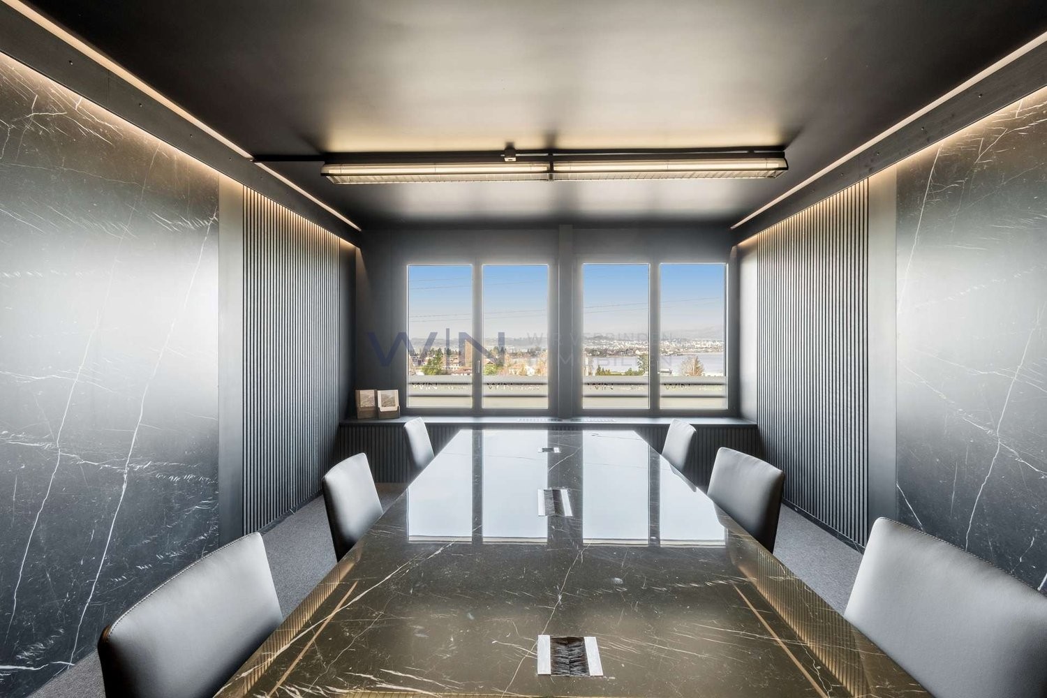 25m² living / commercial building