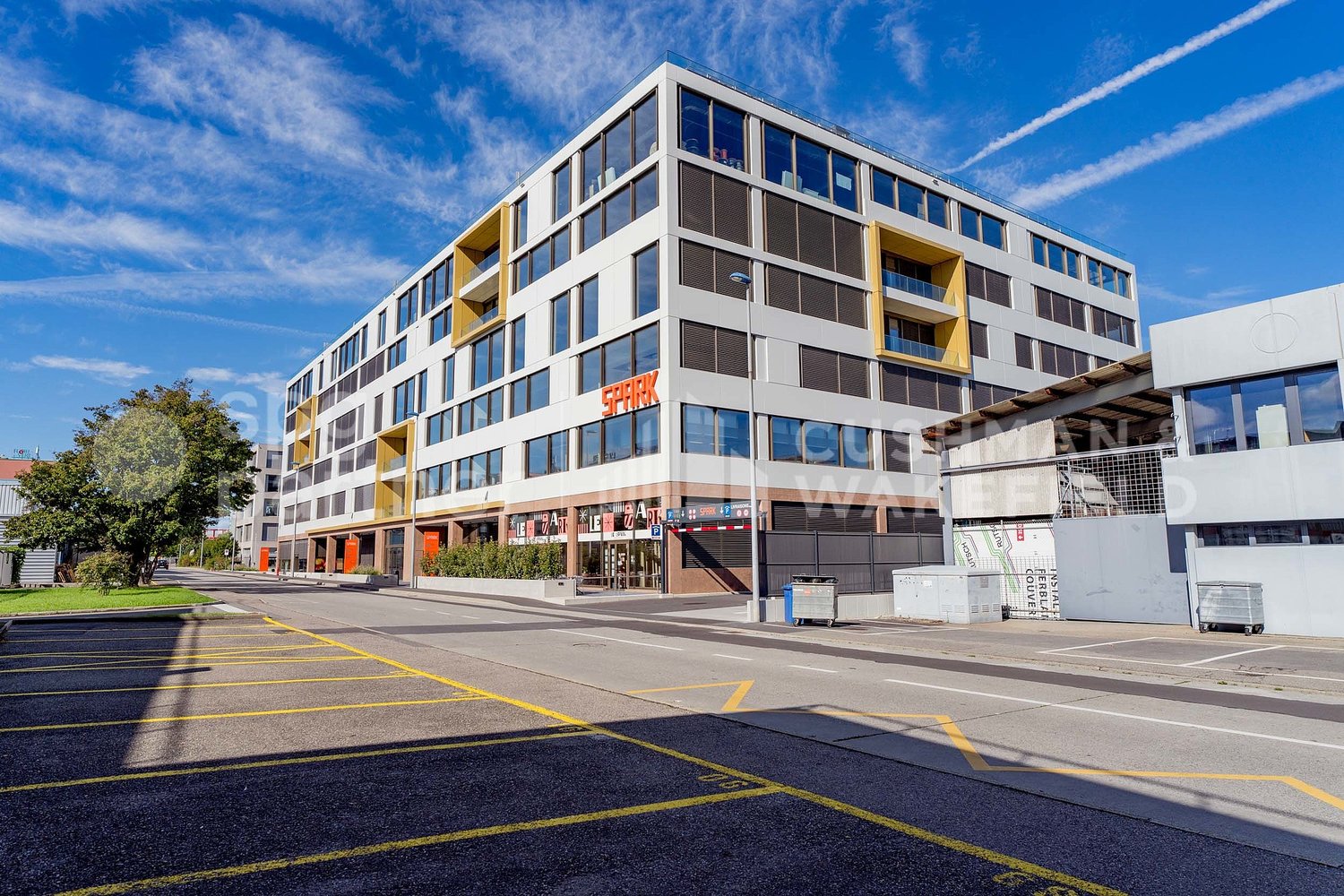 1145m² Büro