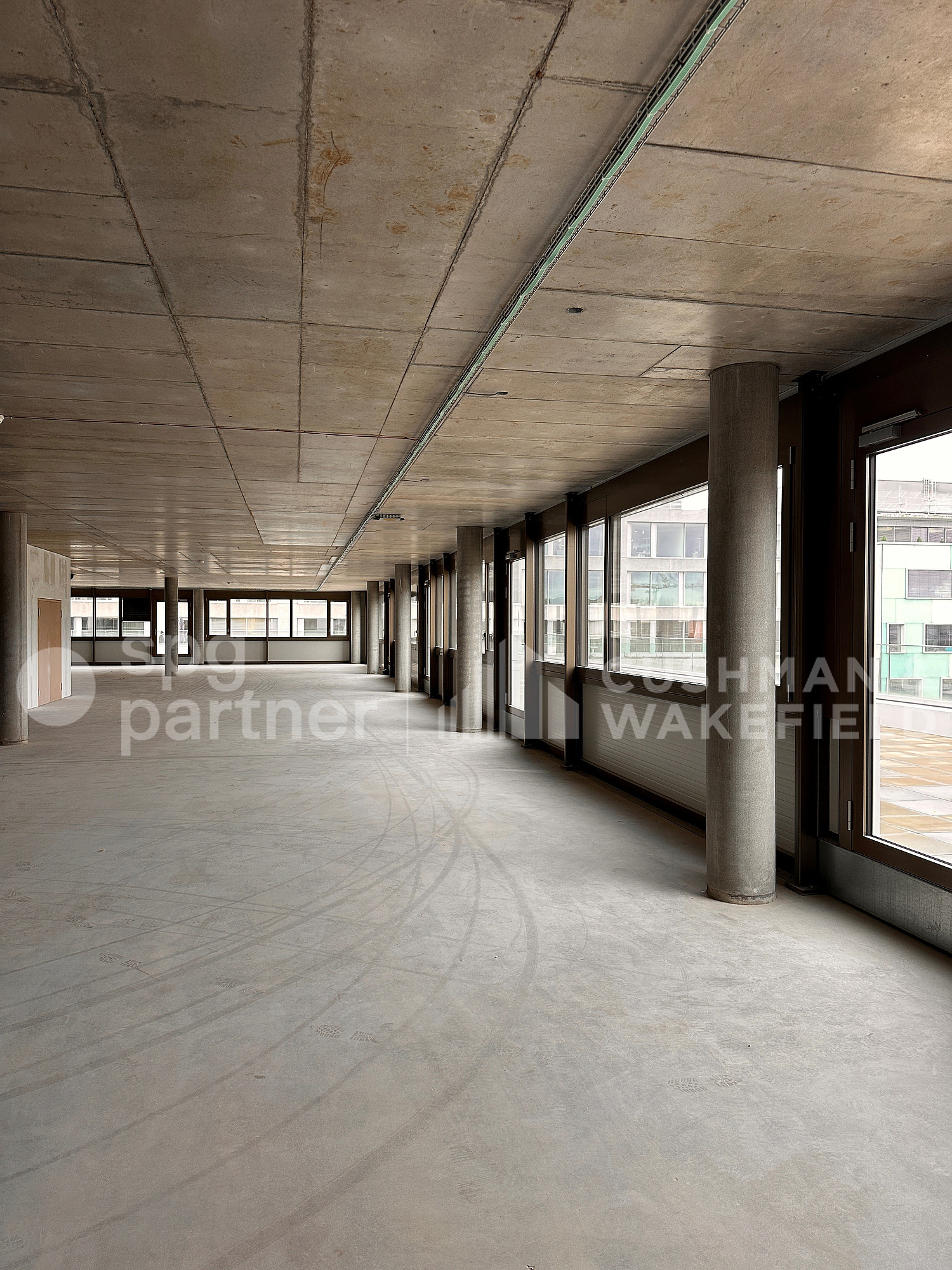 1145m² Büro