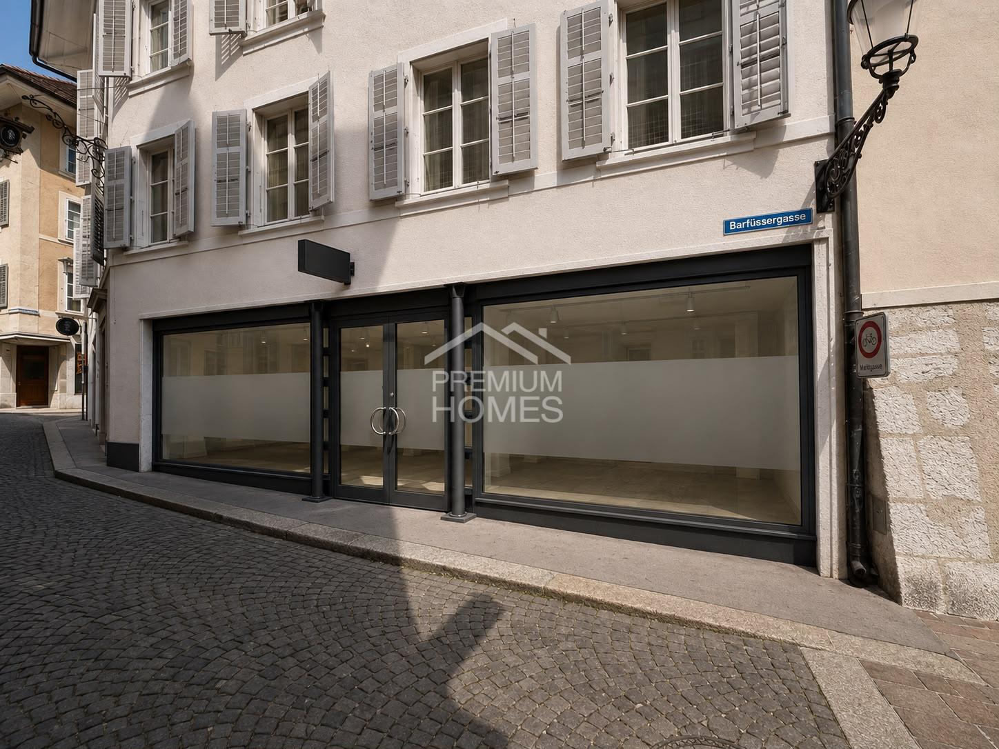 194m² office