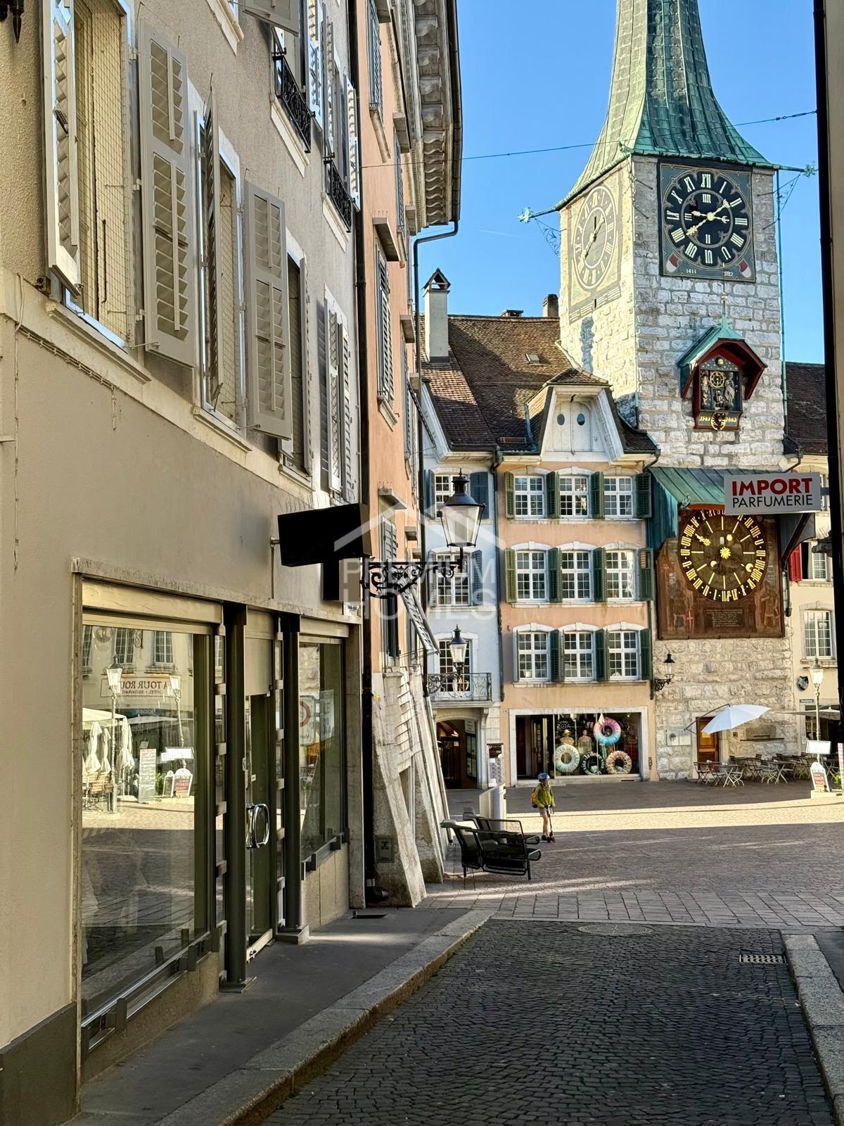 194m² office