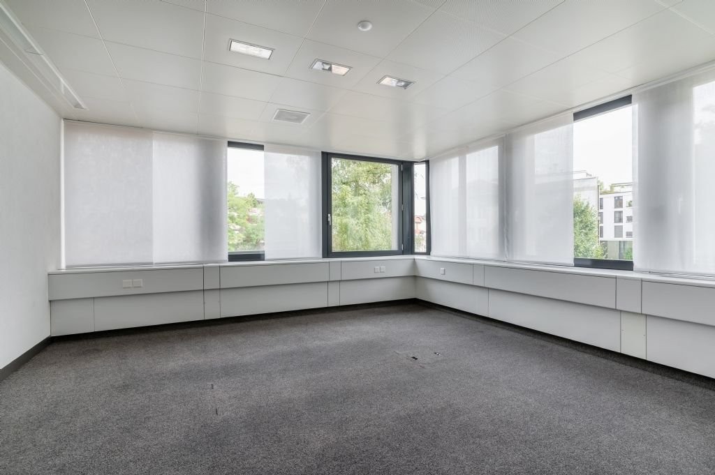 470m² commercial