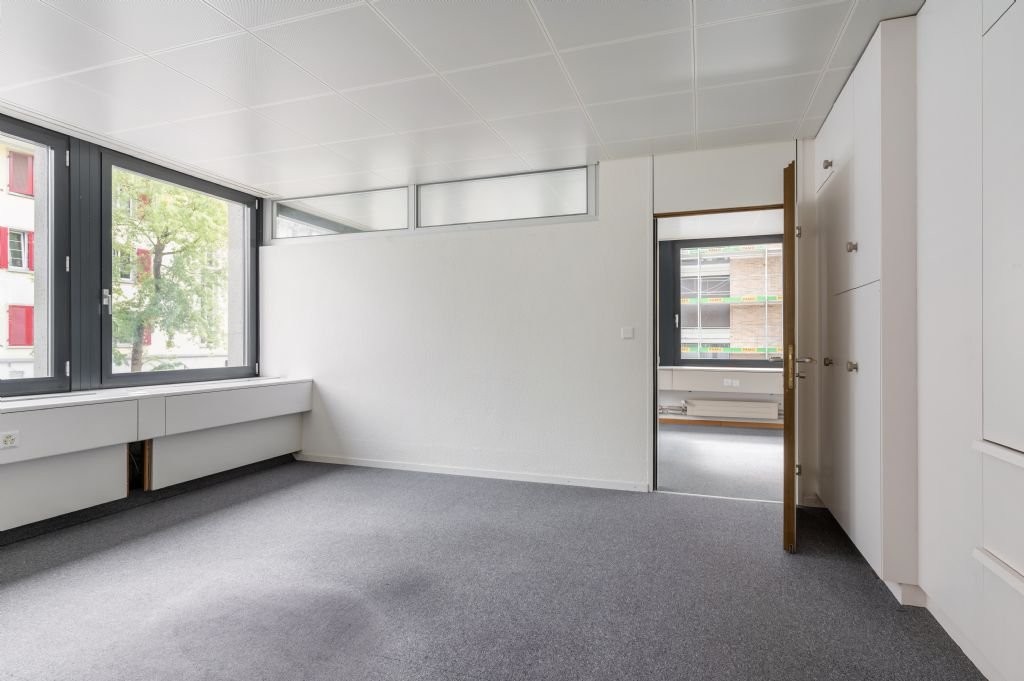 470m² commercial
