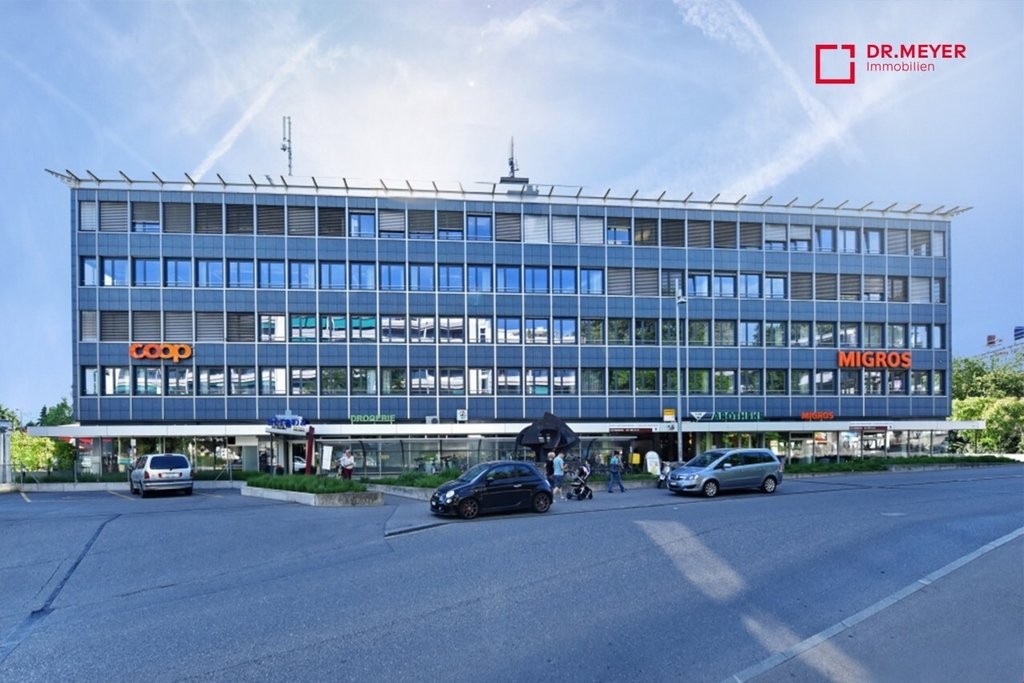332m² office