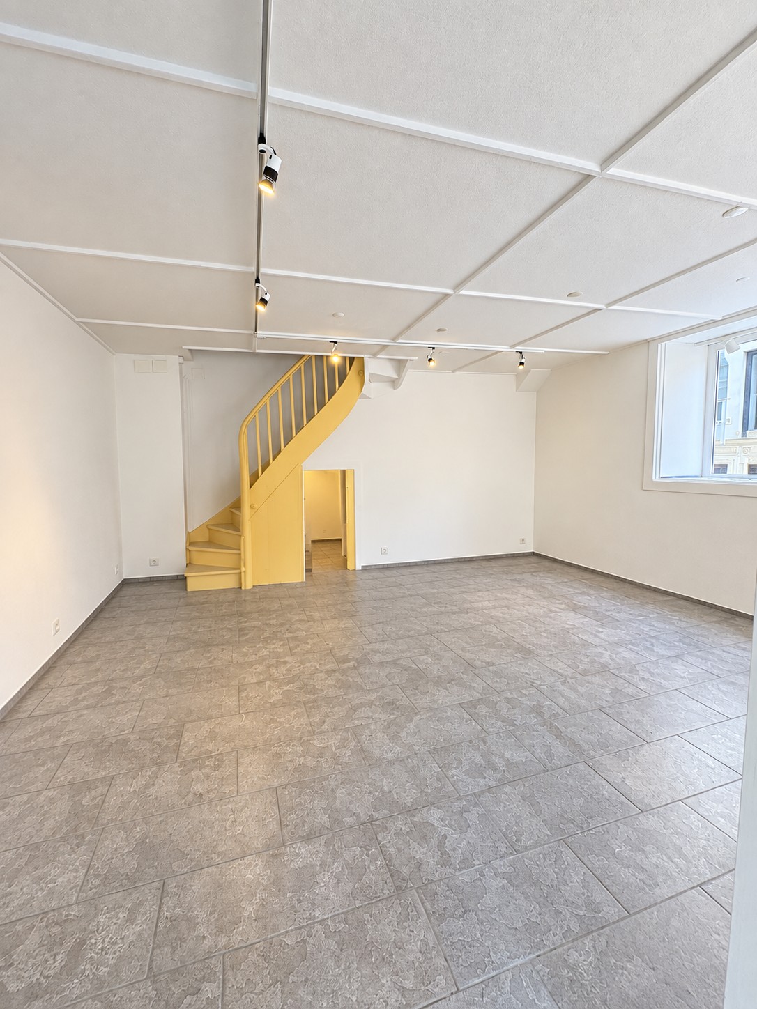126m² commercial, Foto 5 von 10