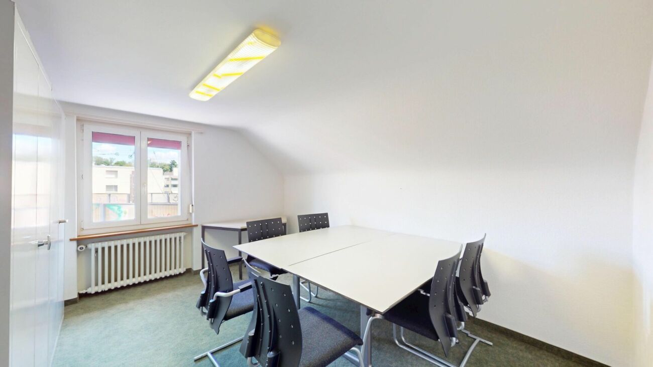 135m² office