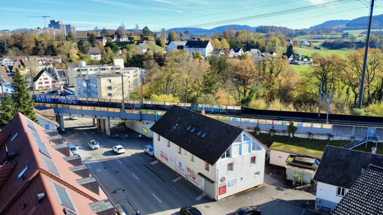 135m² office