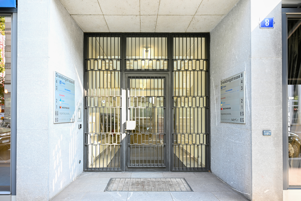 280m² office