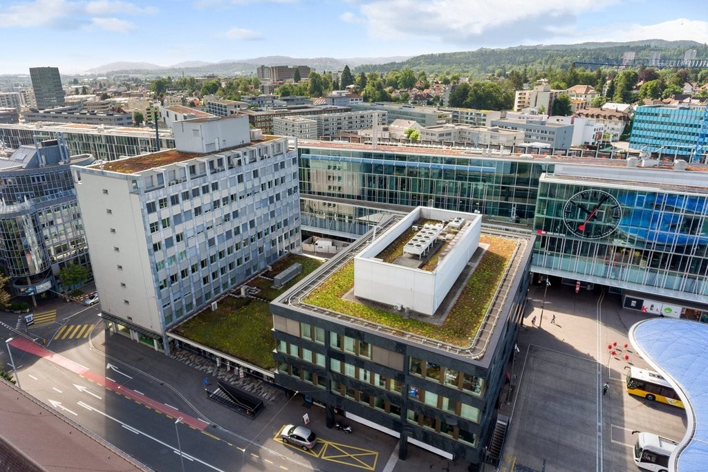 103m² office