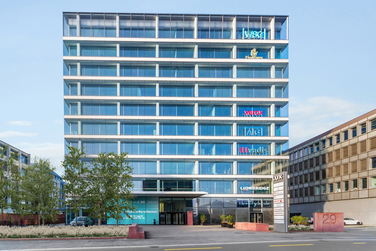 810m² office