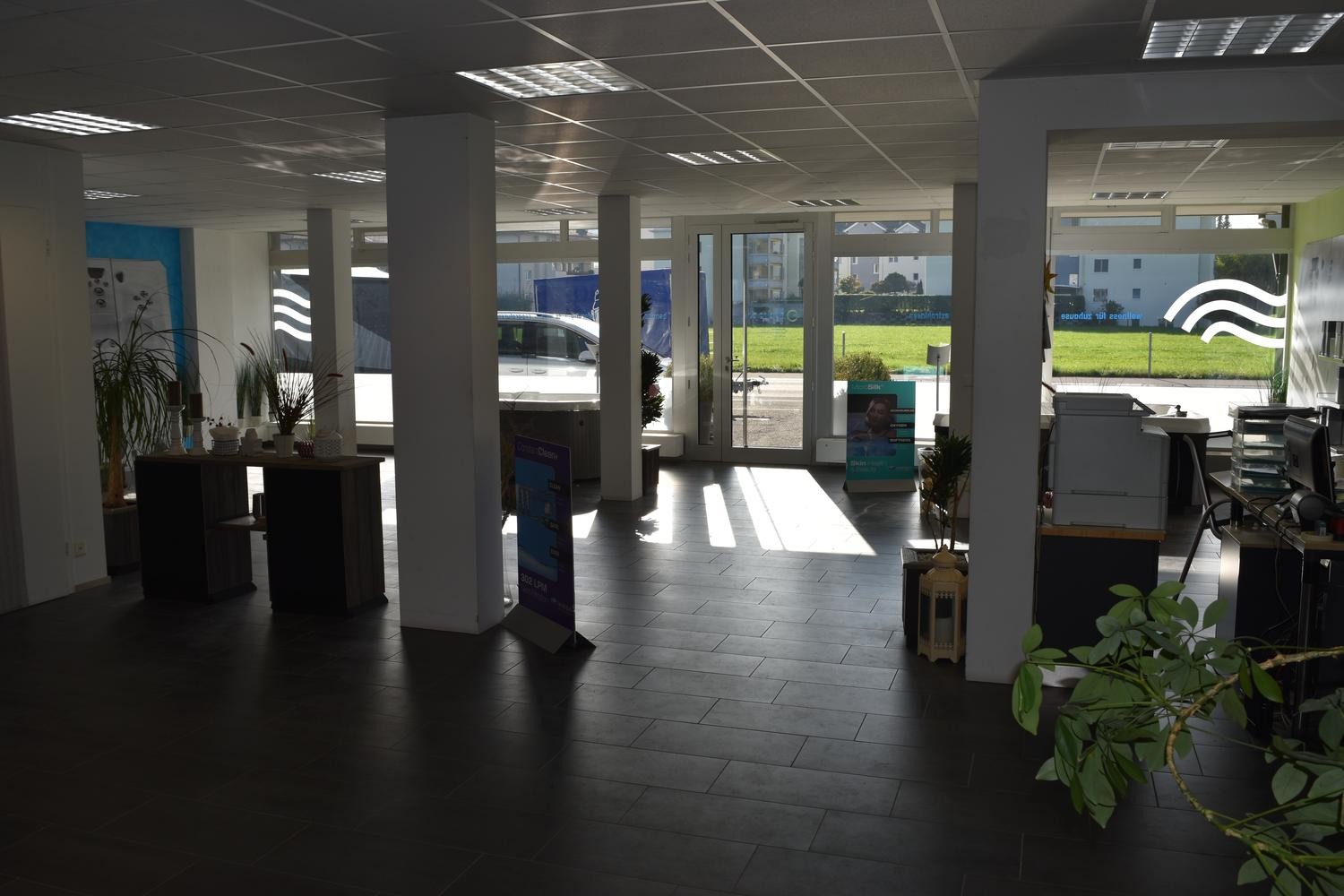 250m² commercial, Foto 2 von 4