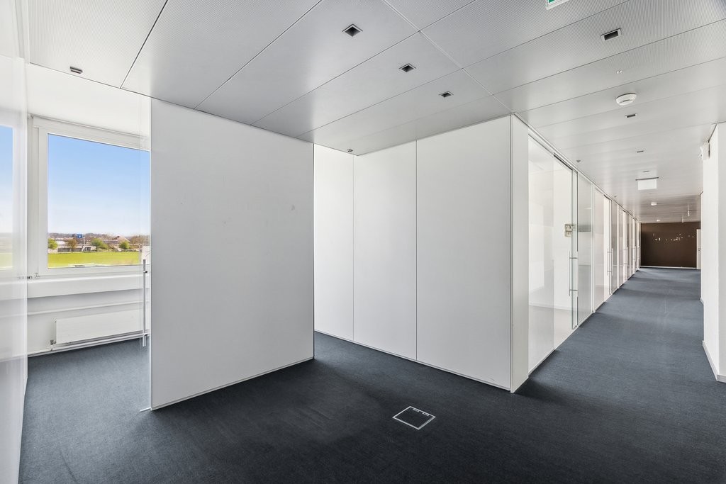 423m² office, Foto 7 von 10