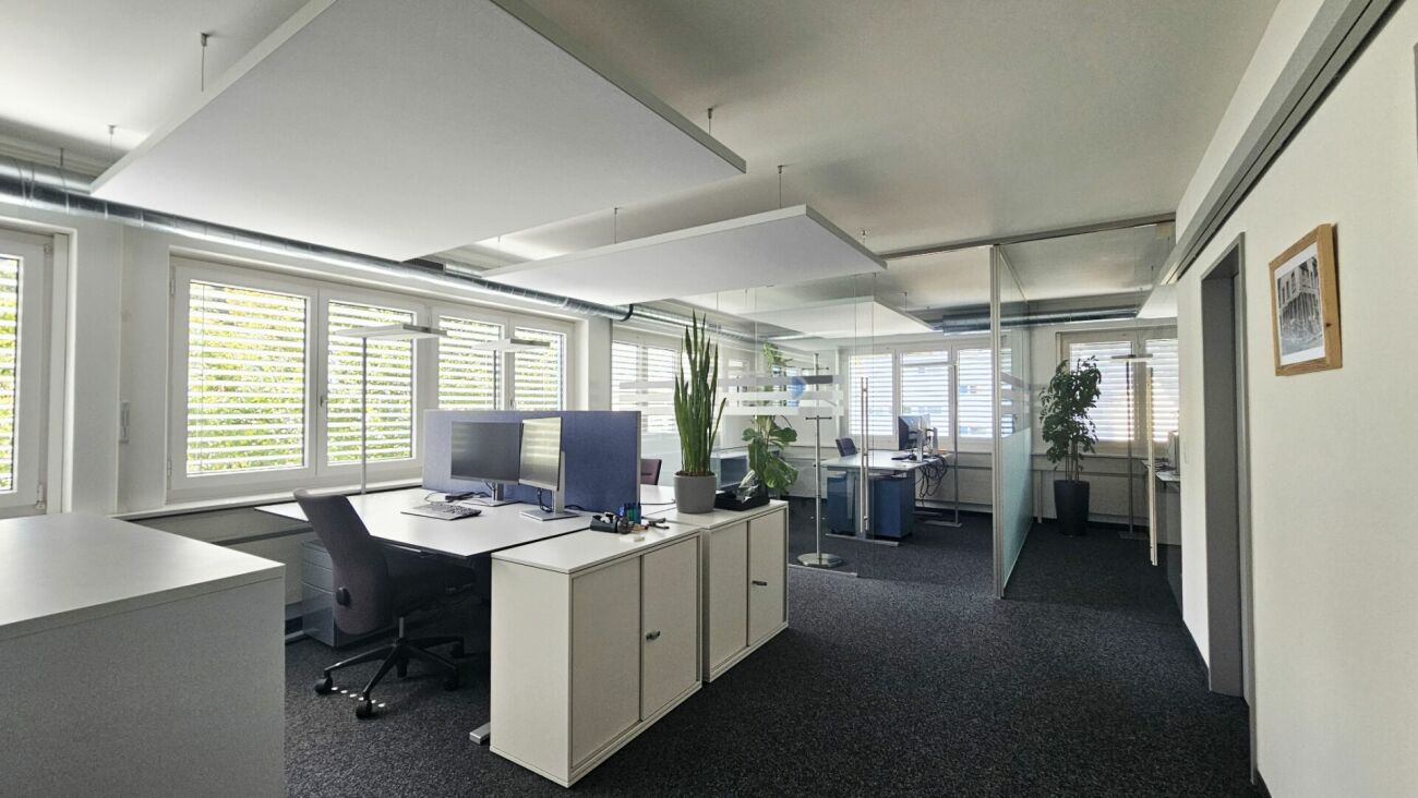 190m² commerciale, foto 2 di 10