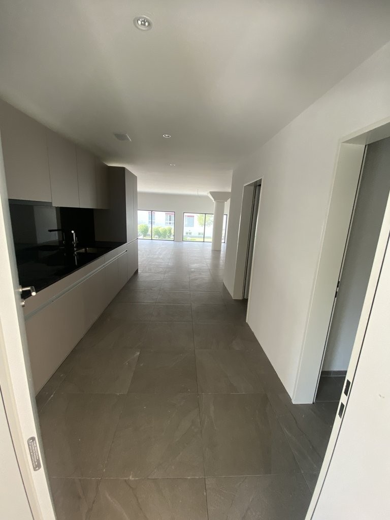 78m² commercial