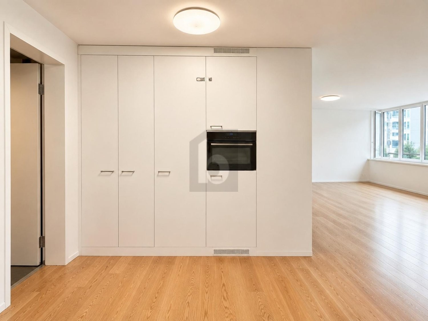 77m² office