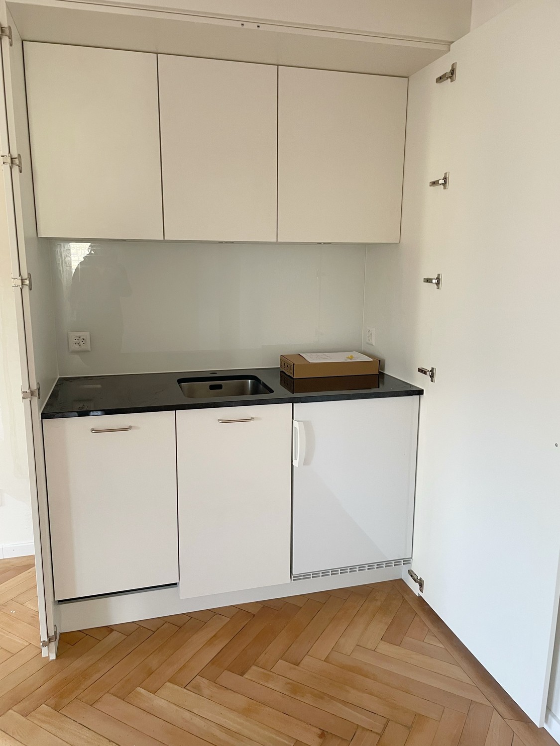 58m² office