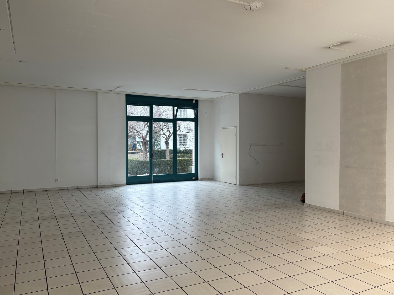 Magasin de 120m²