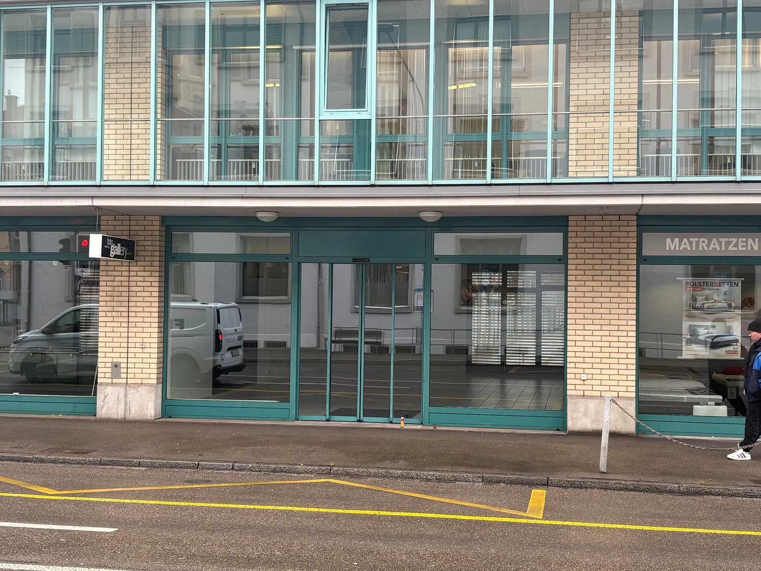 Magasin de 120m²