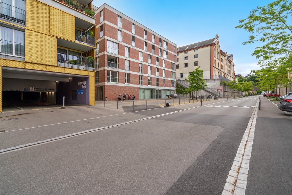 Local de stockage de 120m², photo 2 sur 2