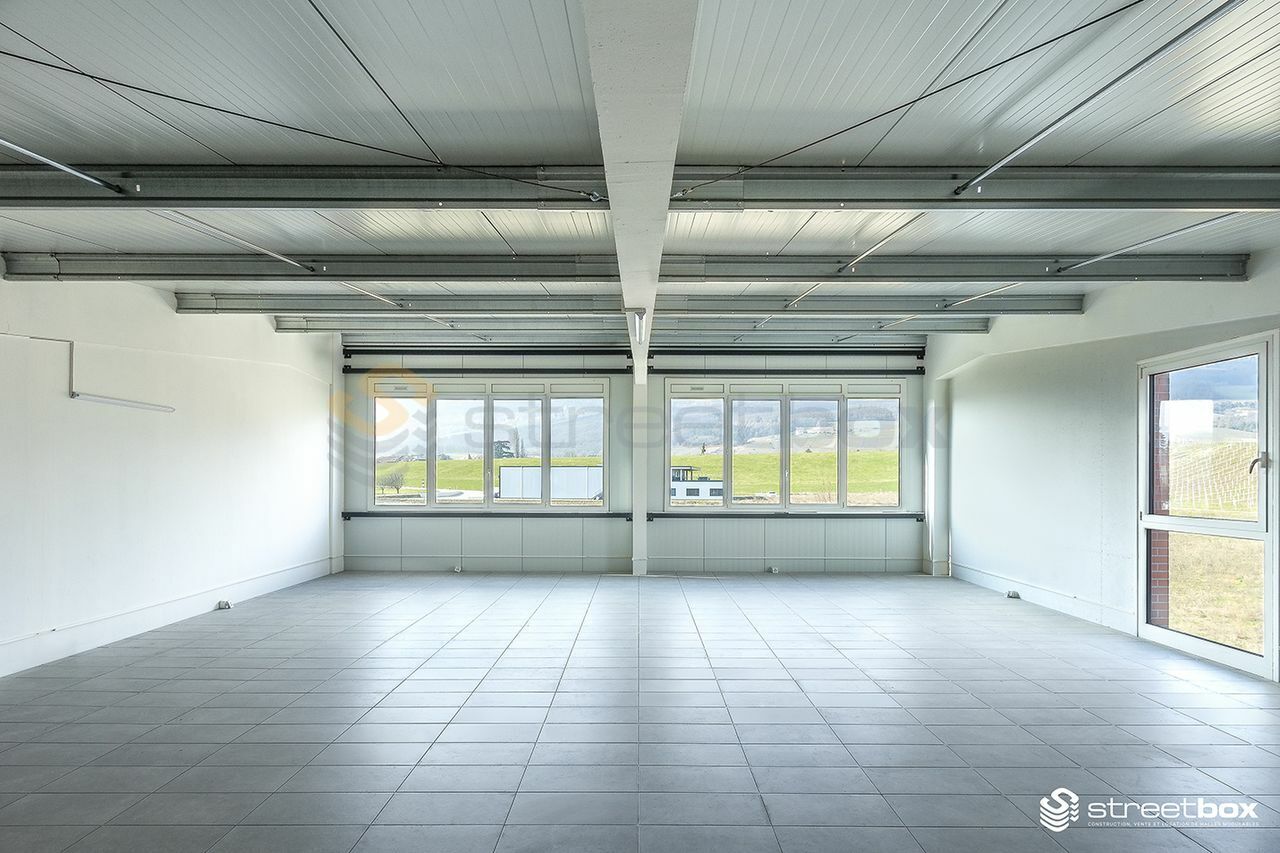 100m² commerciale