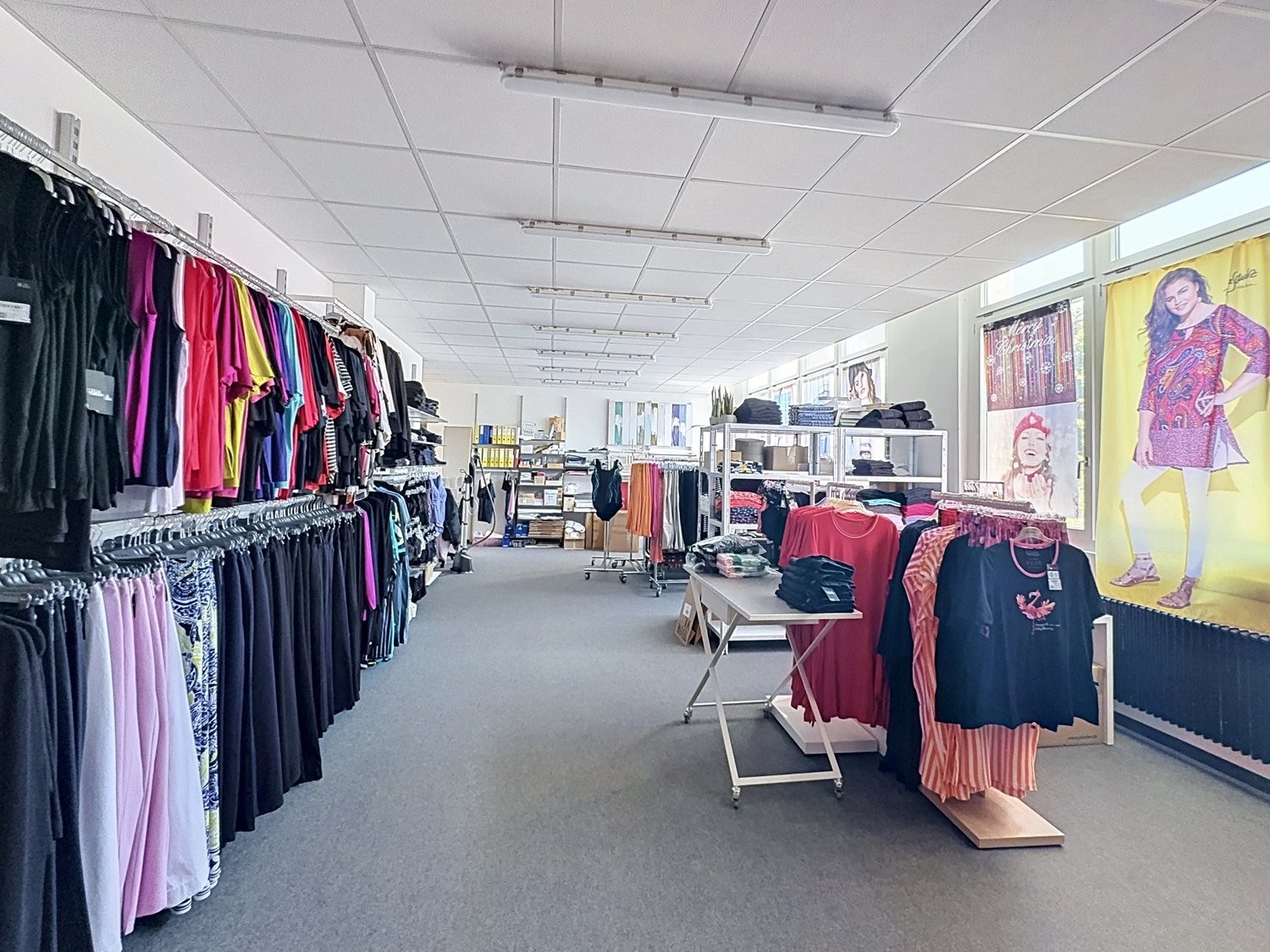 332m² Laden