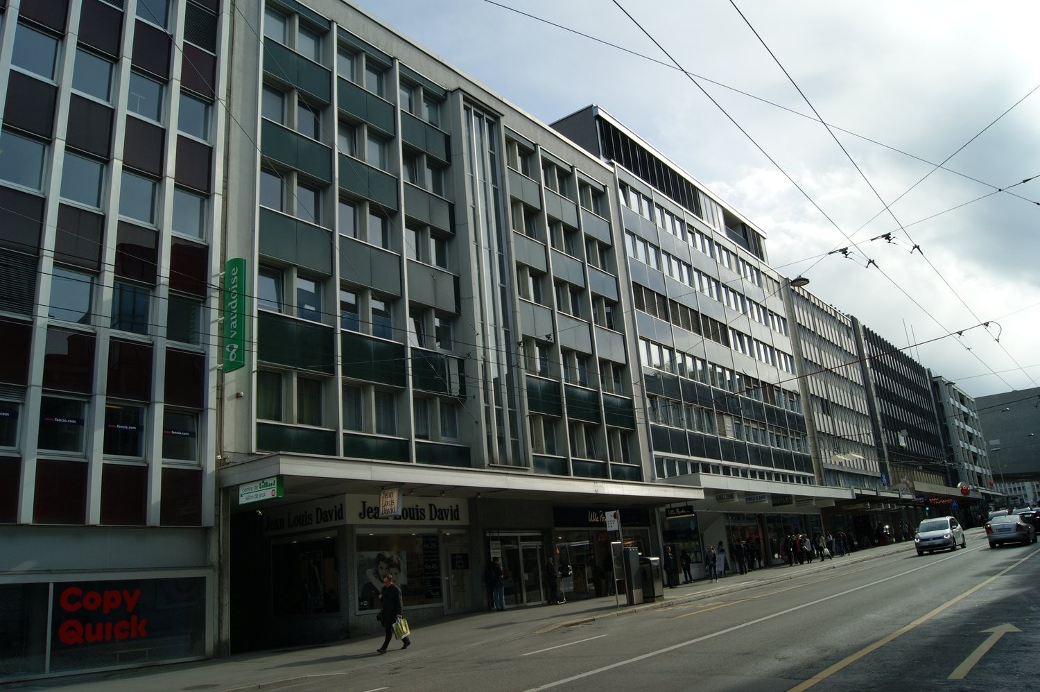 332m² Laden