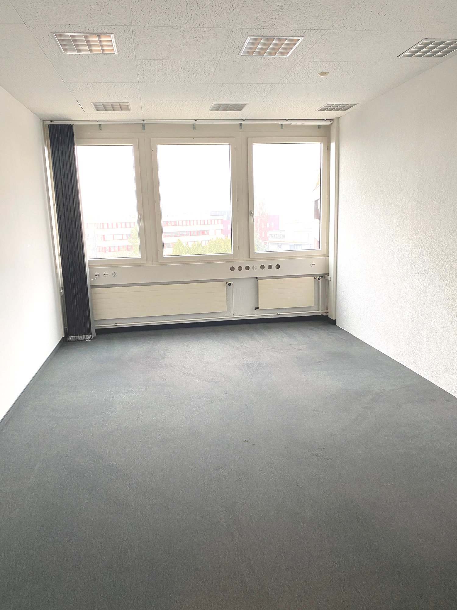 390m² industrial object