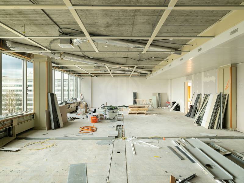 142m² office
