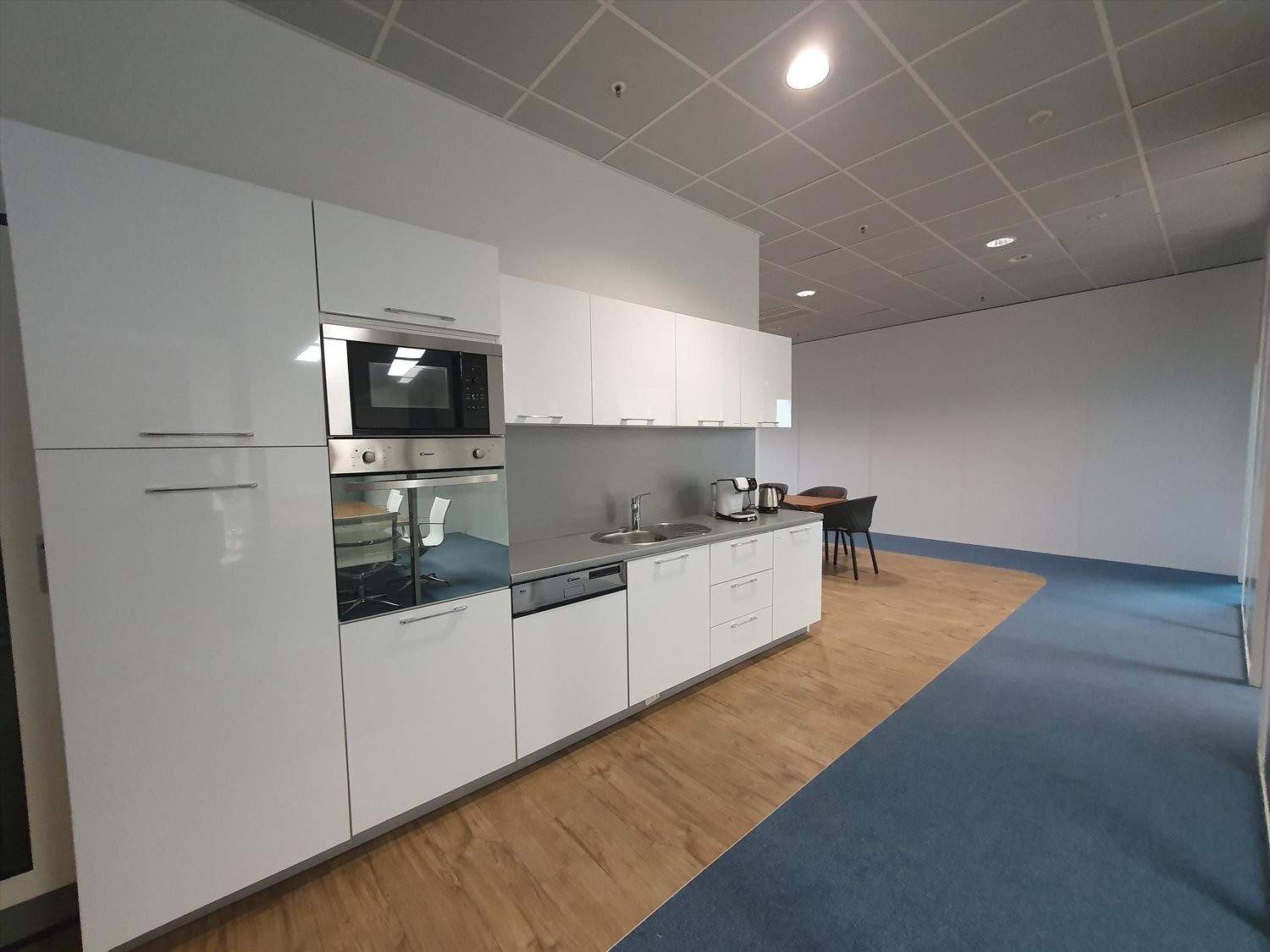 28m² studio, photo 6 of 8