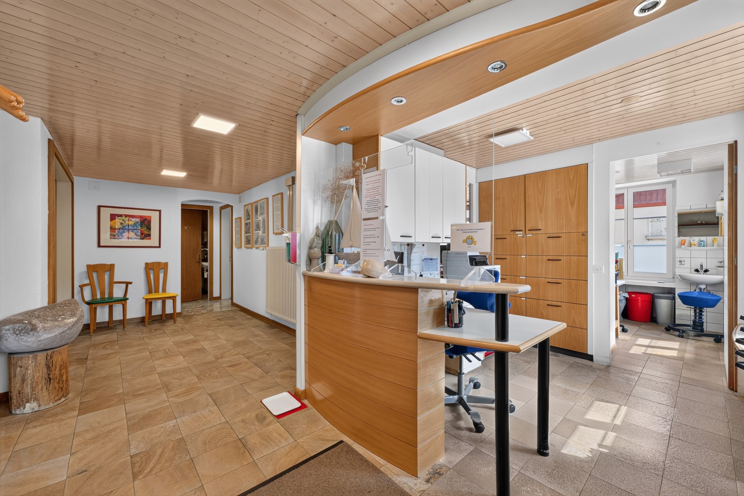 147m² commercial