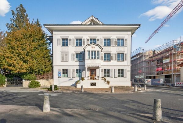 147m² commercial