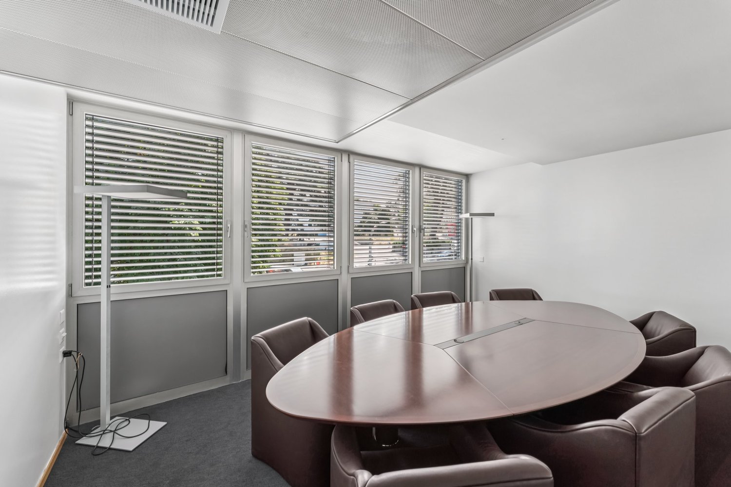 326m² Büro, Foto 4 von 7