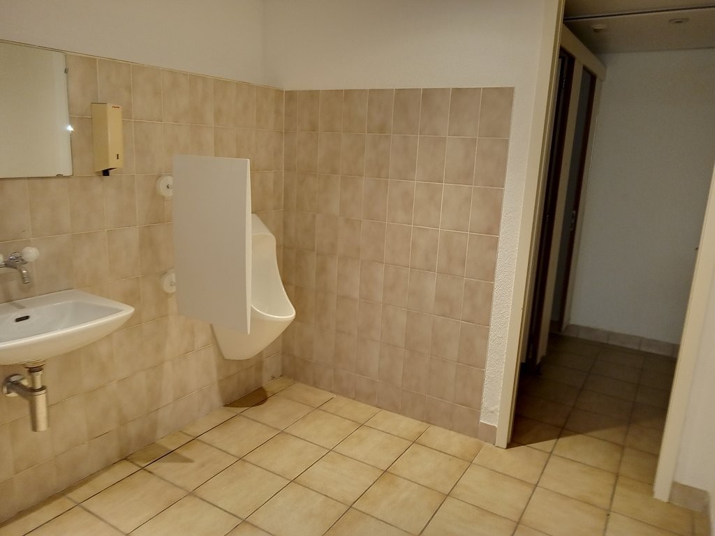 245m² Büro, Foto 4 von 10